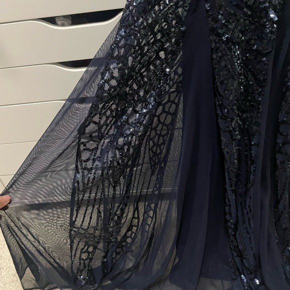 Navy Gown Sz 10 - Picture 3 of 6